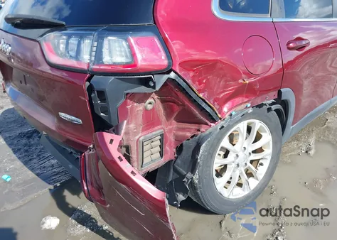 2019 Jeep Cherokee Latitude Fwd из США, поврежденный, VIN 1C4PJLCB8KD145017